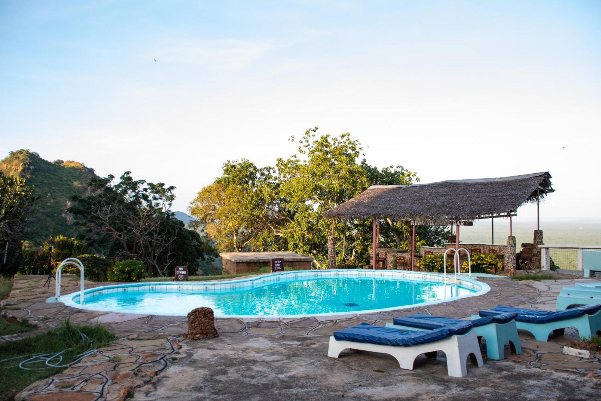 Ngulia Safari Lodge Ithumba エクステリア 写真