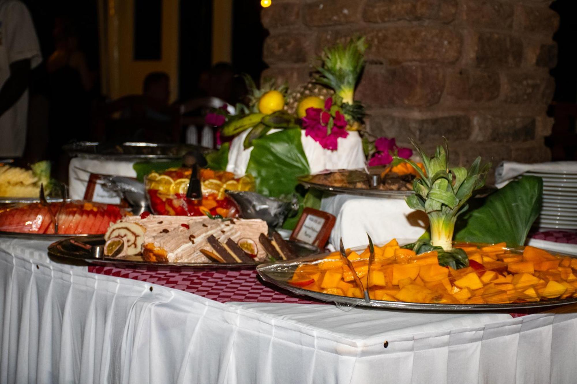 Ngulia Safari Lodge Ithumba エクステリア 写真